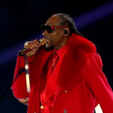 Snoop Dogg Headlines Netflix’s NFL Christmas Entertainment Spot: Watch