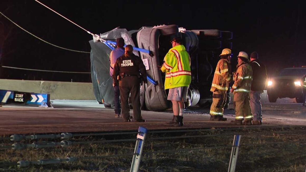 tractor-trailer-crash-693b9bcf83e8e.jpg I-279 closed as truck overturns in Allegheny County