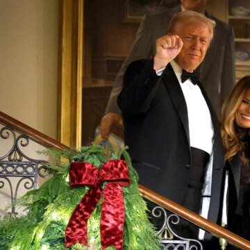 Trump brings back Christmas messaging with new government website