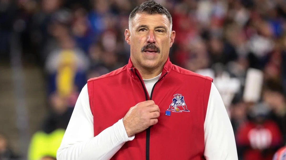 Patriots’ Mike Vrabel heavily favored to win NFL Coach of the Year