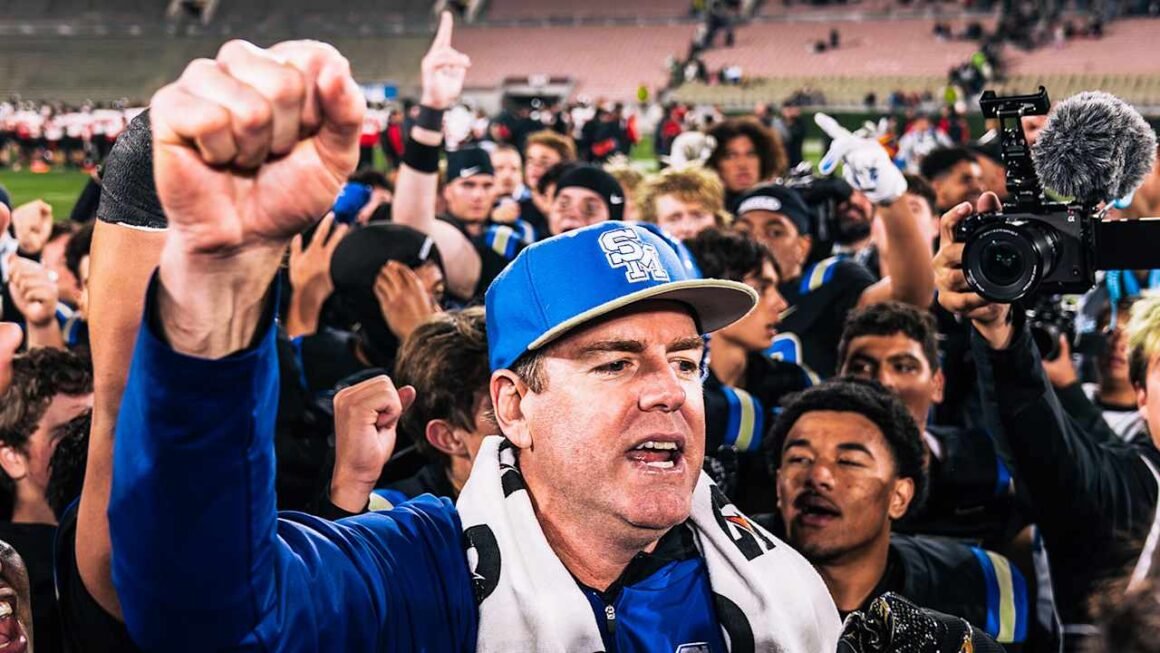 ykxbbx8wp8ajf1ioeunf.jpeg Carson Palmer Goes From Cardinals QB To State Title-Winning High School Coach