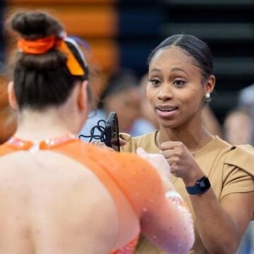 Illini Women’s Gymnastics Starts 2026 at Iowa for Border Battle Quad Meet