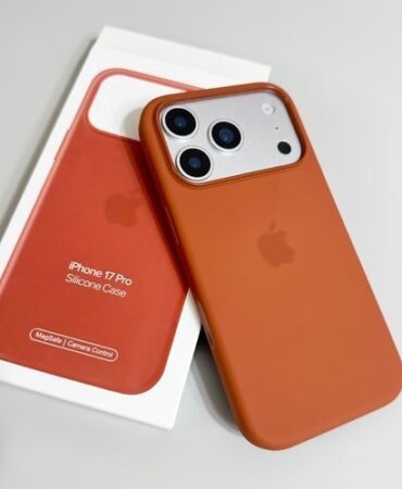 For iPhone 17 Pro Max 17 Pro 17 Original‌ Silicone Magnetic Case / Magsafe Cover