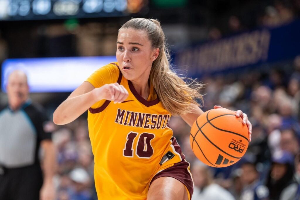 Minnesota Falls to Washington 67-54 on the Road