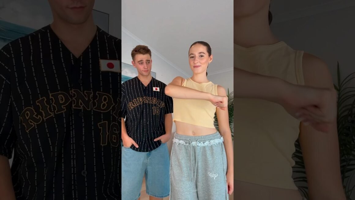 EASY DANCE YOU GUYS HAVE TO LEARN! 🤩😆 – #dance #trend #viral #couple #funny #shorts