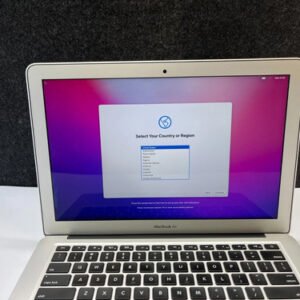 Apple MacBook Air 13.3" 2017 Core i5 1.8ghz 8GB ram 128GB SSD OS Monterey OS 12!