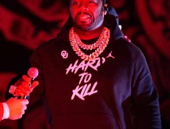 50-Cent-Alleged-Footage-Jim-Jones-Trying-To-Get-In-Studio.jpg 50 Cent Won’t Leave Jim Jones Alone After More Surprising Studio Footage