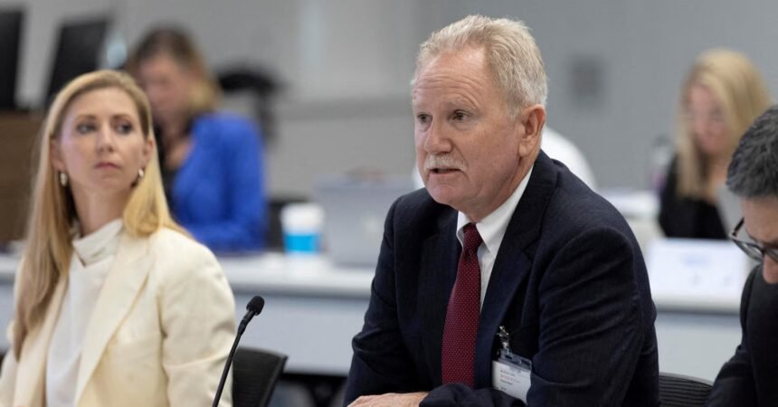 6ERZQXT66ROHJGIBMLNOKIOCNI.jpg US vaccine panel head questions polio recommendation