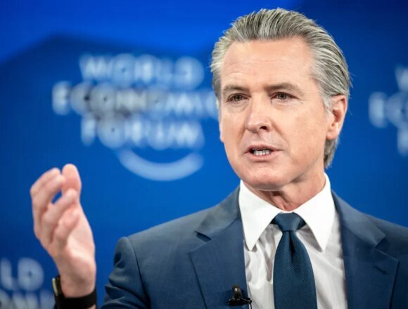 AP26022297037535.jpg Gavin Newsom grandstands and flops at Davos – Orange County Register