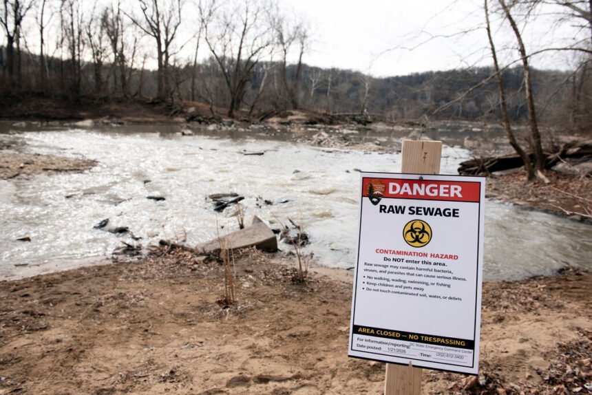 AP26023666400272.jpg DC Water continues efforts to contain sewage, environmental group calls pipeline break ‘a catastrophe’