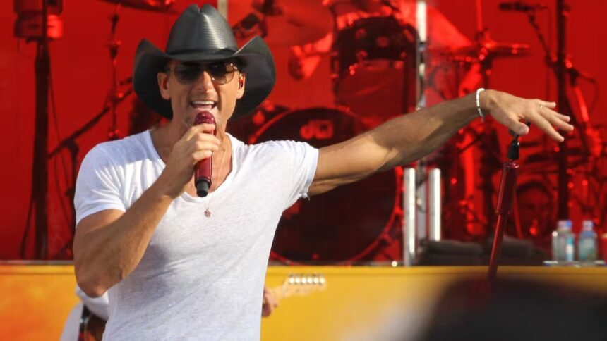 Tim McGraw to perform at Tampa Bay Lightning’s Raymond James Stadium game