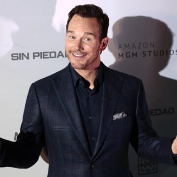 Chris-Pratt-Mercy-red-carpet-Mexico-City-02-011826-803599bfe0f843569653964d842ae7c0.jpg Chris Pratt, Billie Eilish and More