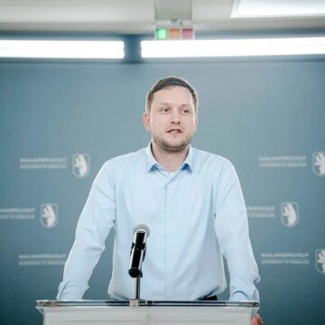 ‘We don’t want to be Americans’: Greenland’s political parties reject Trump’s threats