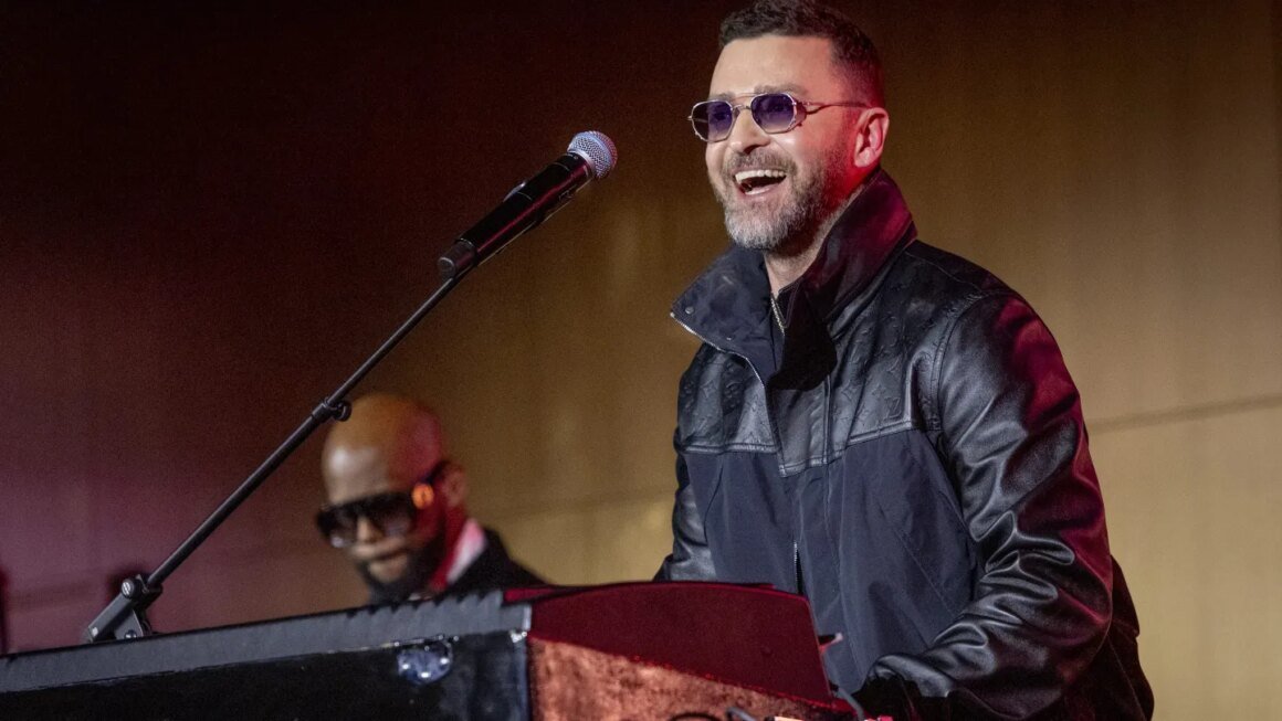 GettyImages-2259002122-e1769786396670.jpg Justin Timberlake Performs Surprise Music Tribute to Pharrell Williams