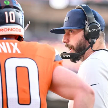 b4f04cd0-fd7a-11f0-bf3f-6d1c05e82685.webp 2026 NFL coaching news: Davis Webb reportedly bows out of Raiders’ HC race; Falcons hire Bears assistant GM Ian Cunningham