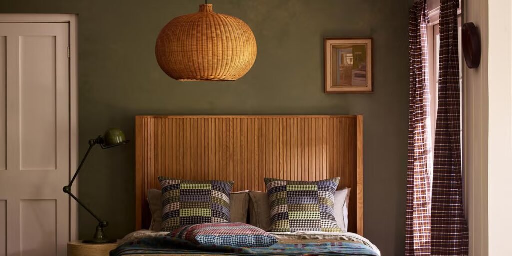 ‘Going Analog’ Is One Of The Year’s Biggest Wellness Trends – Here’s How To Do It At Home