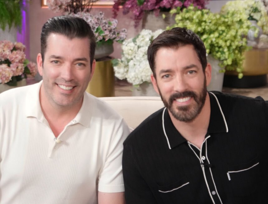 The Retro Living Room Trend HGTV’s Property Brothers Want To Stay In The Past