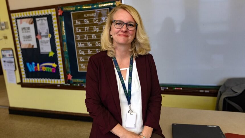 urlhttp3A2F2Fnpr-brightspot.s3.amazonaws.com2Fe72F762F82463bac4bbcab7af8b243db0e362F1210-ai.jpeg Your next primary care doctor could be online only, accessed through an AI tool : Shots