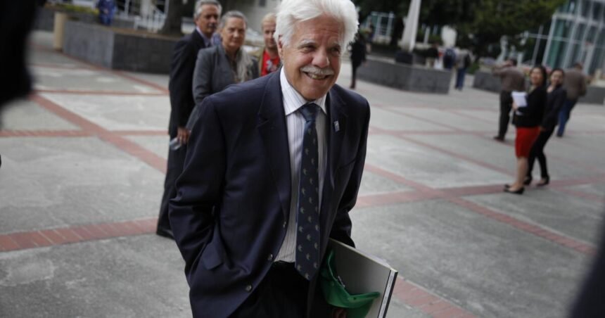 Rob Caughlan, fierce defender of coastline and Surfrider leader, dies