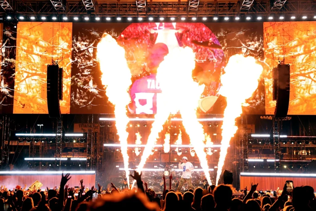 Country music megastar is new favorite to land Super Bowl halftime show in 2027