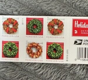 20 USPS HOLIDAY Wreath Stamps Forever NEVER USED Christmas Holiday Genuine