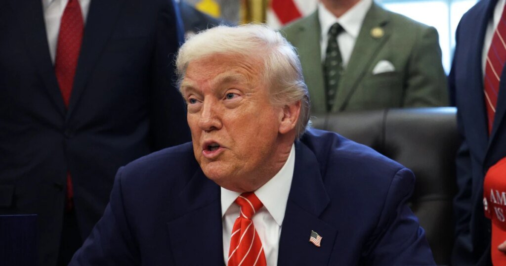 Trump gives speech at National Prayer Breakfast