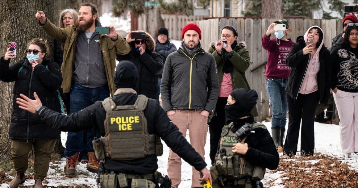 260209-minneapolis-ICE-agents-ew-145p-74f7dc.jpg Backlash to Trump emboldens Democrats on DHS and ICE as partial shutdown looms