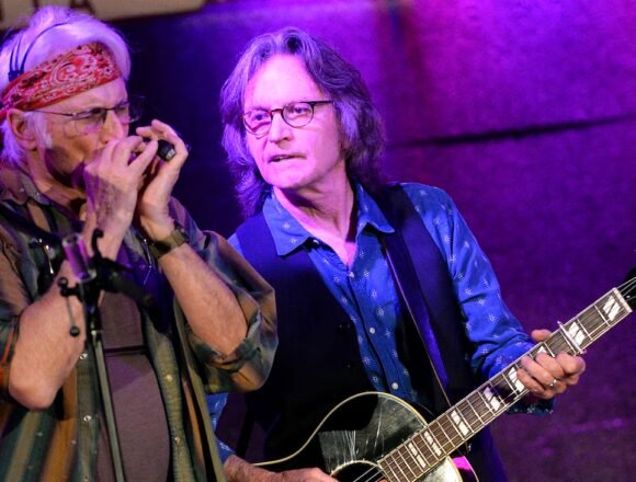 Iconic country music group’s fans react to news of final show: ‘An extremely sad day’