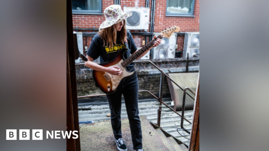 'Being a musician is really expensive', says singer calling for NI funding – BBC