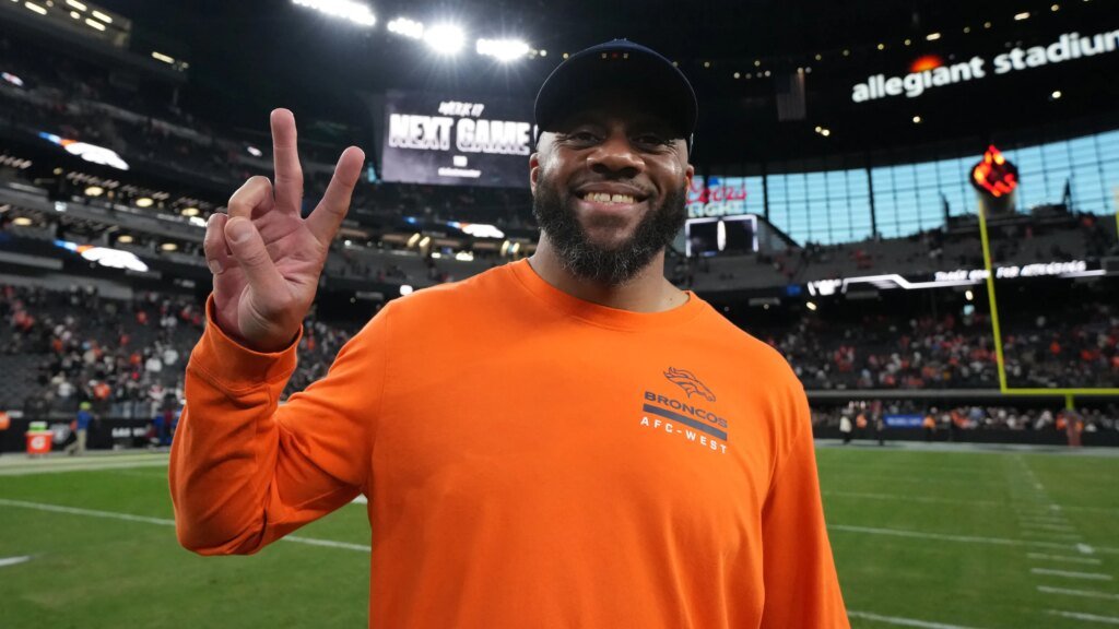 Ravens hire ex-Broncos WRs coach Keary Colbert