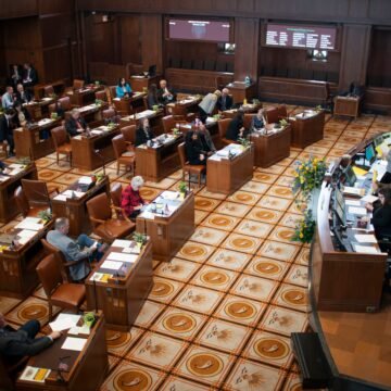 GGLGWOMMM5GFBNSI7G56VNMNJI.JPG Oregon Republicans end walkout after controversial transportation tax referendum vote is delayed
