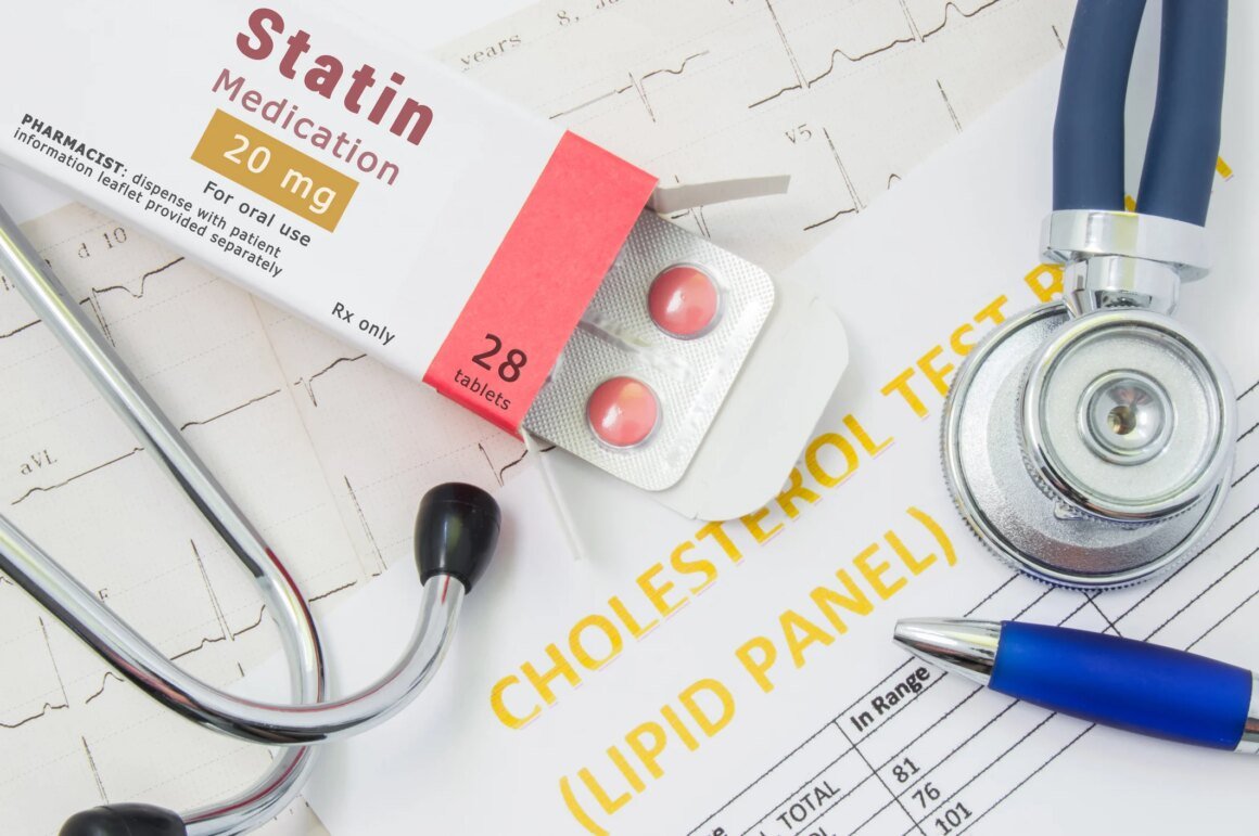 GettyImages-884795626.jpg Statins do not cause the majority of side effects listed in package leaflets
