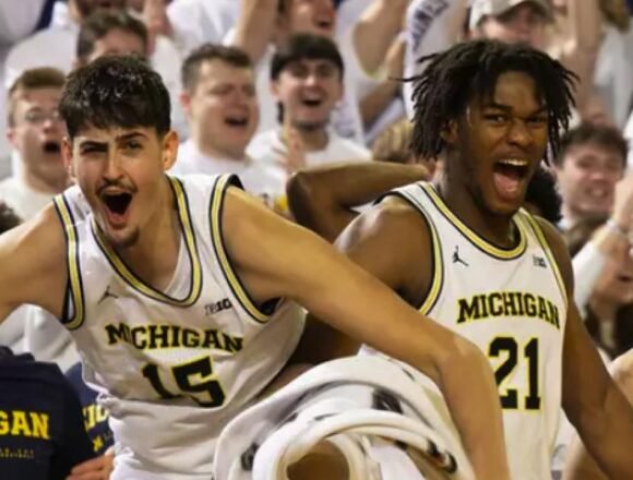 Michigan rolls as other ranked teams flounder on Tuesday night in men’s hoops