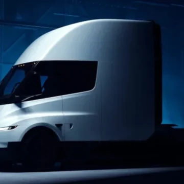 Tesla’s pricing for its 500-mile electric semi-truck has been revealed and it’s 60% higher than 2017 promise