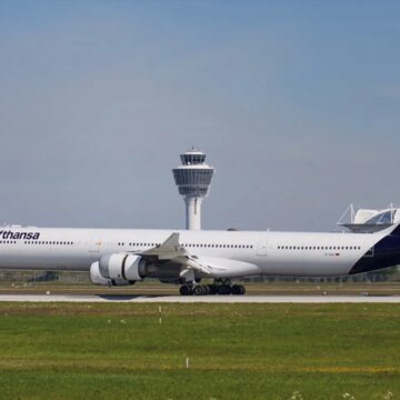 Lufthansa cancels hundreds of flights due to pilot strike