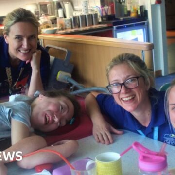 c7c38510-0f3c-11f1-9610-6bdfe89c38bb.jpg How gaming helps Kent woman manage her long-term illness – BBC