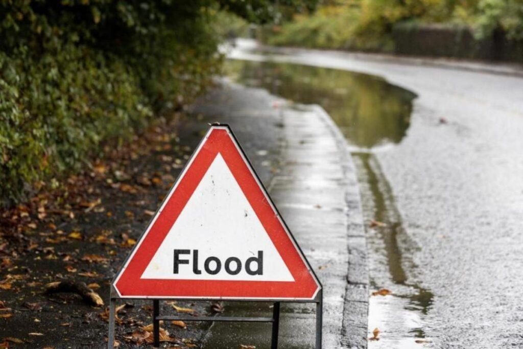 Environment Agency issues warning as flood risk grows