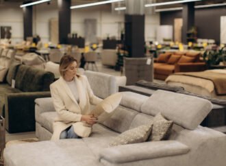 This Cozy 2026 Sofa Trend Is All About Choosing The Right Shapes And Materials