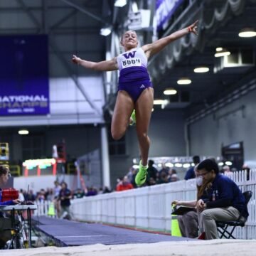 Jumpers Go Long, Thomas Impresses At UW Invite
