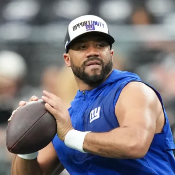 Russell Wilson chooses the best quarterback of all time between Patrick Mahomes and Tom Brady