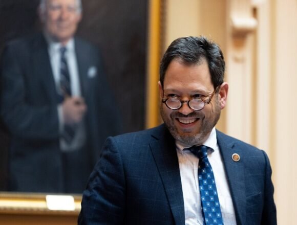 Virginia Democrats pass map aiming to flip 4 US House seats