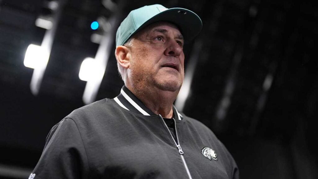 Vic Fangio has considered retirement but situation is currently leaning toward his return as Eagles DC