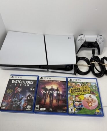 playstation 5 slim disc edition 1tb Cfi-2015 W/ Cables 2 Dualsense & 3 Game MINT
