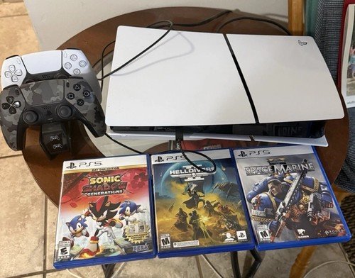 Pre-owned Sony PS5 Playstation 5 SLIM+2 Controllers+3 games+Charging Station