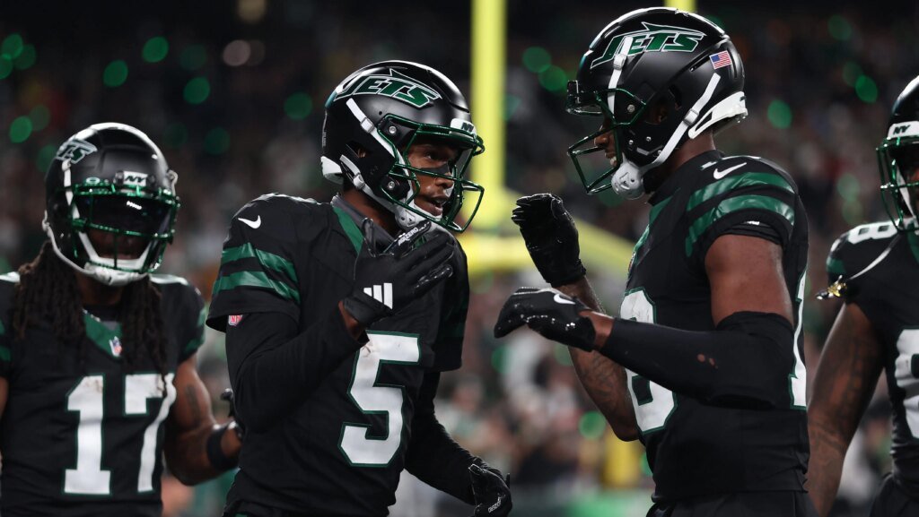 Insider Predicts Jets Will Add 2 WRs, Investigating Trade Market
