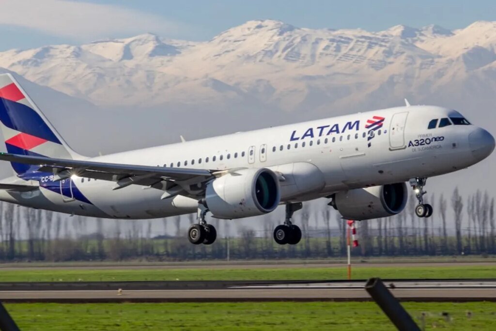 LATAM adds flights to new Amsterdam–Brazil route