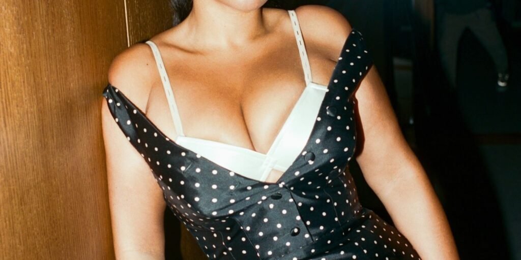 Peekaboo Bralettes Are Chic Now: The Risqué Trend's Comeback