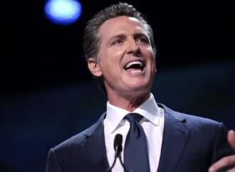 Newsom brings his book tour to his hometown of San Francisco