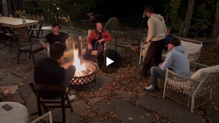 Your environment is either expanding you… or shrinking you. The people you surround yourself with are not neutral. They will either challenge you to think bigger, act bolder, and grow faster — or…