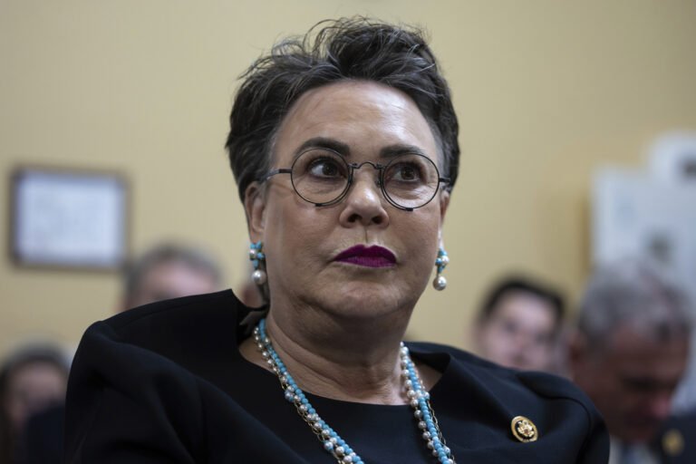 Republicans block Dem amendments to ESA bill